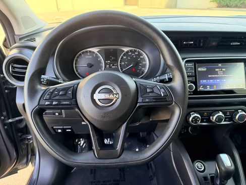 Used 2024 Nissan Kicks S image 20