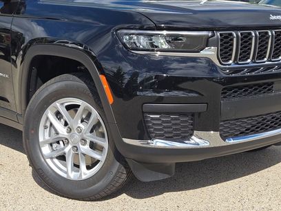 New 2025 Jeep Grand Cherokee L Laredo w/ Trailer Tow Package