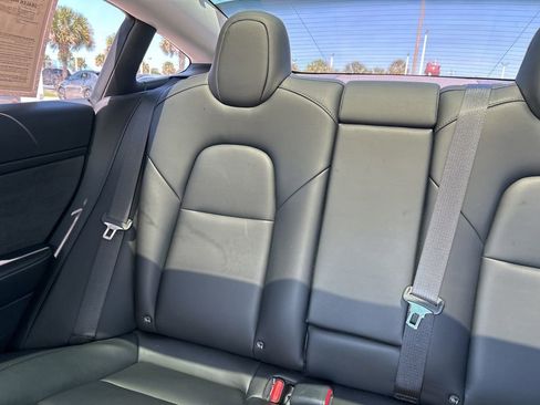 Used 2021 Tesla Model 3 Standard Range Plus RWD image 12