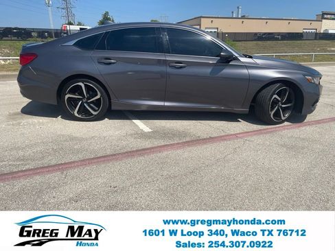 Used 2020 Honda Accord Sport image 2