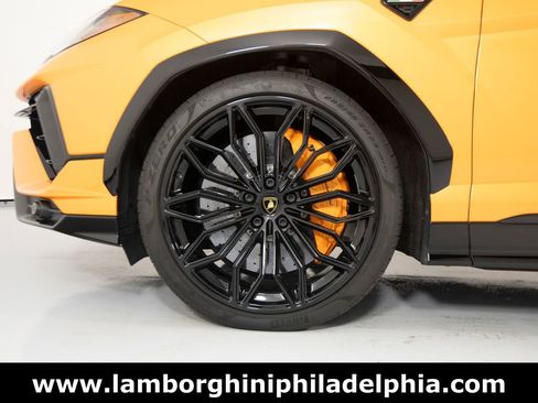 Used 2024 Lamborghini Urus S AWD/4WD image 9
