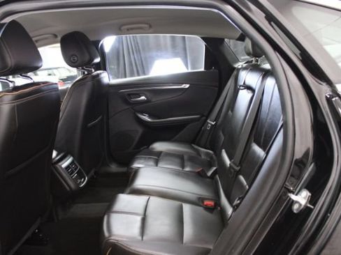 Used 2018 Chevrolet Impala Premier FWD image 23