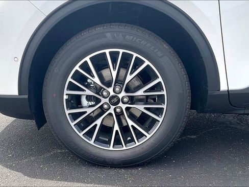 New 2024 Ford Escape SE w/ PHEV Premium Package image 12