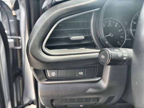 Used 2020 MAZDA CX-30 AWD w/ Select Package image 17