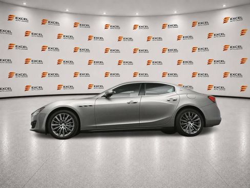 Used 2021 Maserati Ghibli S RWD image 42