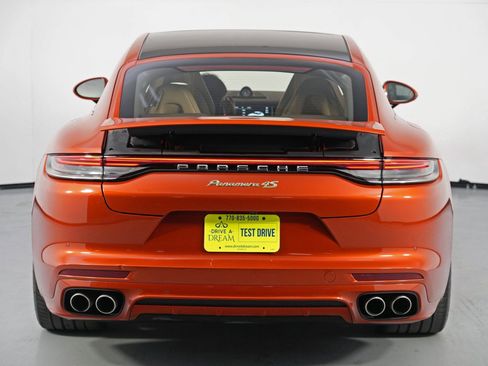 Used 2022 Porsche Panamera 4S Executive image 56