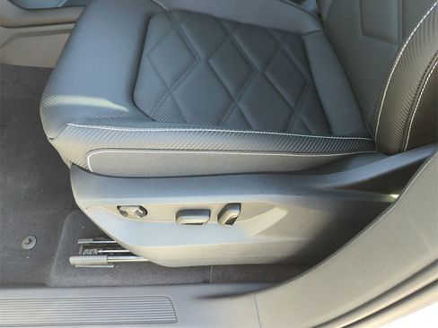 New 2026 Volkswagen Atlas Cross Sport SE image 29