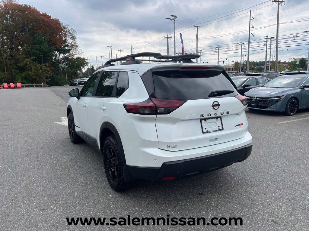 Certified 2026 Nissan Rogue SV AWD/4WD image 5