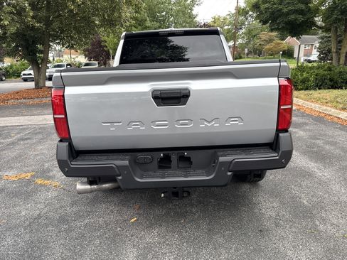 New 2025 Toyota Tacoma SR image 11