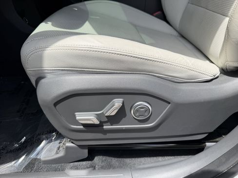 Used 2024 Hyundai Santa Fe Limited FWD image 30