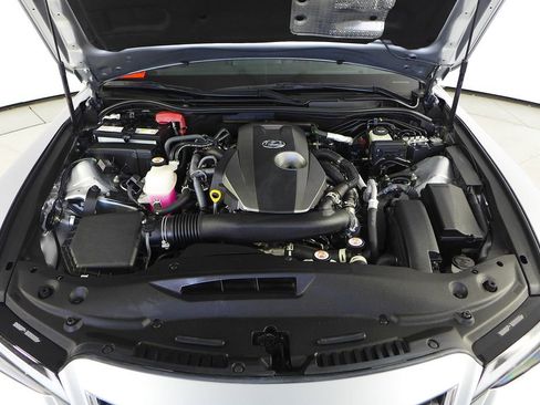 Used 2023 Lexus IS 300 w/ Comfort Package RWD image 6