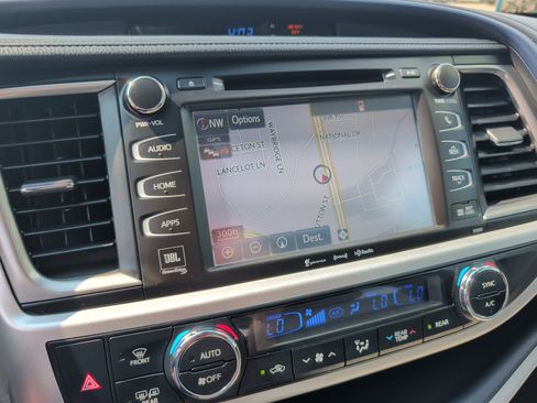 Used 2019 Toyota Highlander Limited AWD/4WD image 24