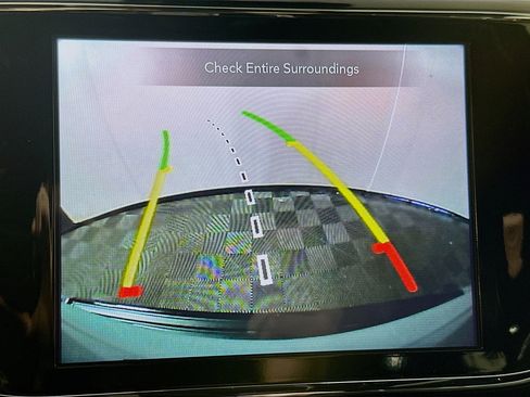 Used 2020 Jeep Grand Cherokee SRT image 14