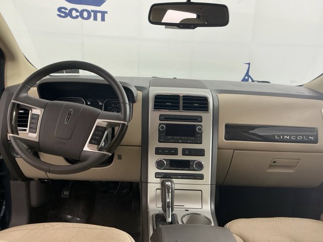 Used 2010 Lincoln MKX 2WD image 32