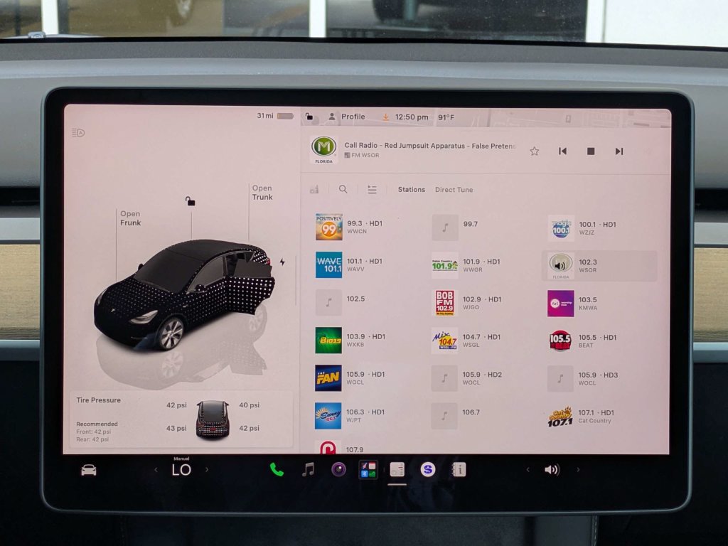 Used 2023 Tesla Model Y Long Range AWD/4WD image 37