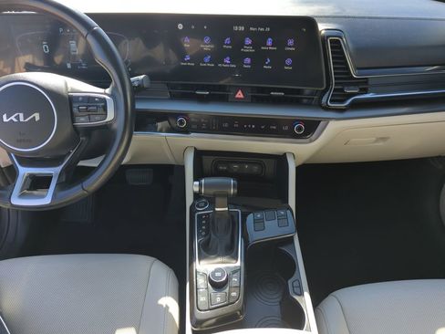 Used 2023 Kia Sportage EX image 25