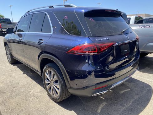 Used 2022 Mercedes-Benz GLE 350 w/ Premium Package image 4