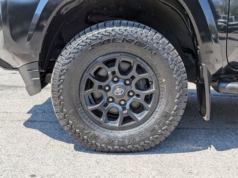 Used 2022 Toyota Tacoma SR5 AWD/4WD image 26