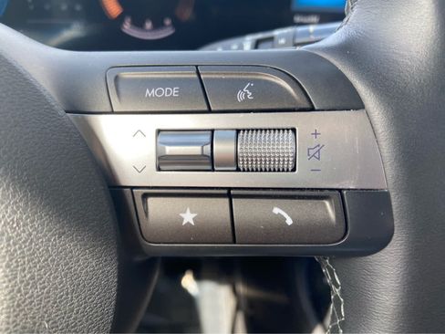 Used 2025 Hyundai Kona SEL AWD/4WD image 20