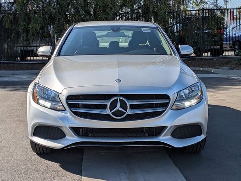 Used 2015 Mercedes-Benz C 300 4MATIC Sedan image 4