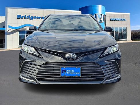 Used 2023 Toyota Camry LE image 2