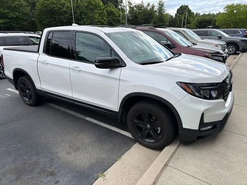 Used 2023 Honda Ridgeline Black Edition image 2