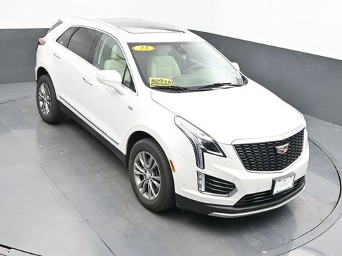 Used 2023 Cadillac XT5 Premium Luxury w/ Technology Package AWD/4WD image 39