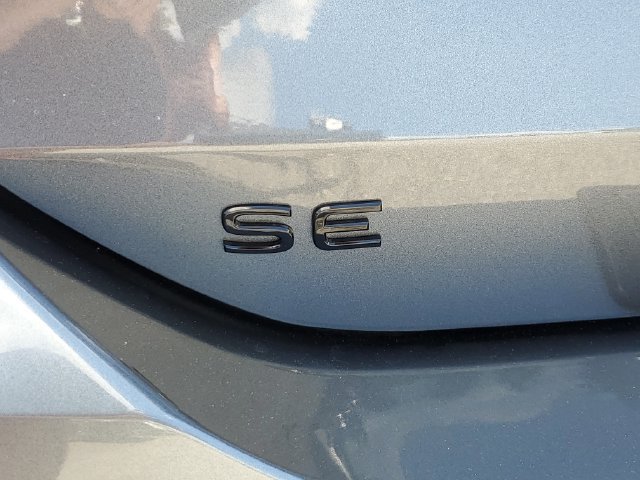 New 2026 Volkswagen Tiguan SE R-Line FWD image 7