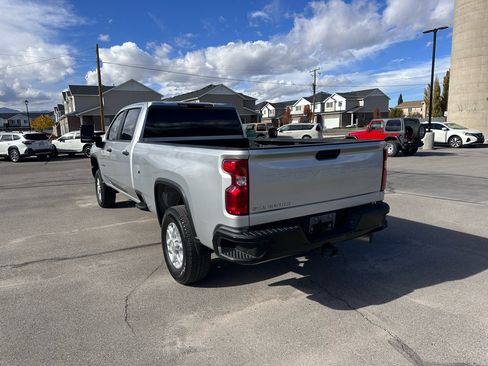 Used 2022 Chevrolet Silverado 2500 Custom w/ Custom Value Package image 5