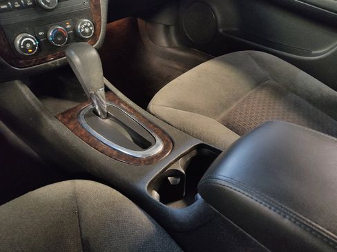 Used 2015 Chevrolet Impala Limited LS FWD image 26
