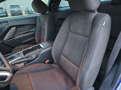 Used 2014 Ford Mustang Coupe RWD image 14