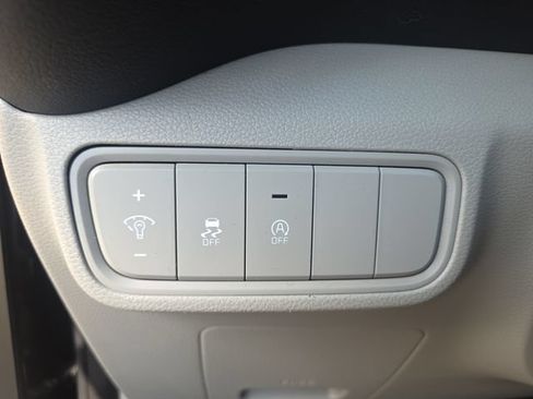 Used 2023 Kia Soul LX FWD image 18