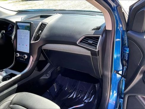 Used 2022 Ford Edge SEL w/ Convenience Package AWD/4WD image 16