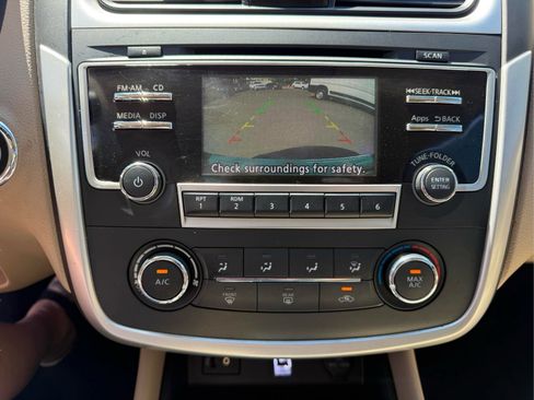 Used 2016 Nissan Altima 2.5 S w/ Interior Lighting Package FWD image 21