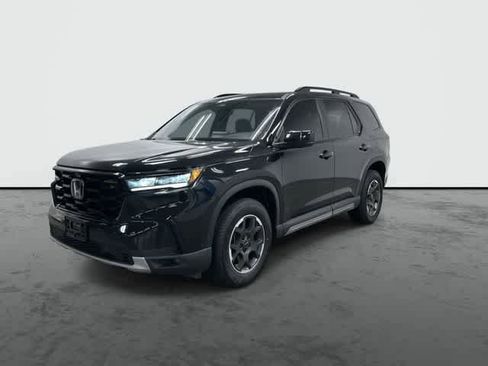 Used 2024 Honda Pilot TrailSport image 7