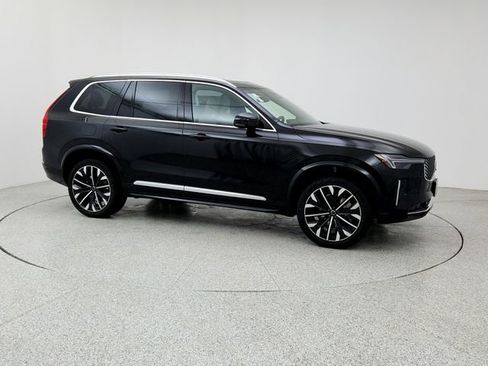 New 2026 Volvo XC90 B6 Plus w/ Protection Package image 3