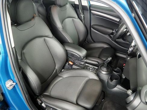 Used 2024 MINI Cooper S FWD image 2