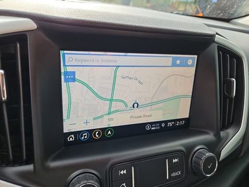 Used 2022 GMC Terrain SLT w/ Infotainment Package II image 24