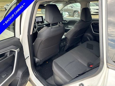 Used 2024 Toyota RAV4 LE AWD/4WD image 7