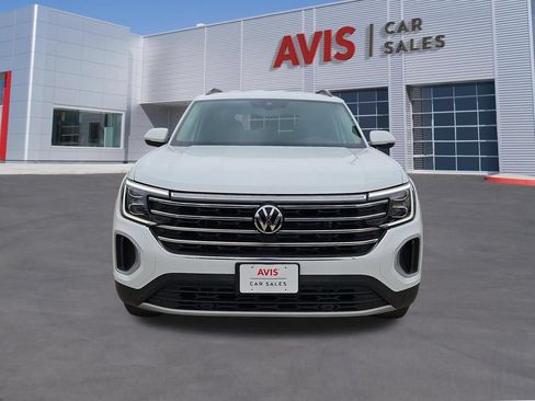 Used 2025 Volkswagen Atlas SE FWD image 2
