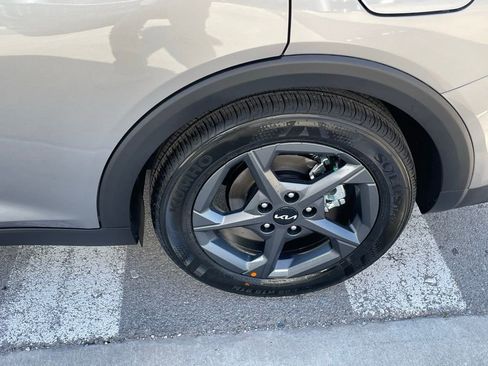 New 2026 Kia K4 FWD image 32