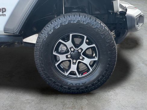 Used 2019 Jeep Wrangler Unlimited Rubicon AWD/4WD image 27