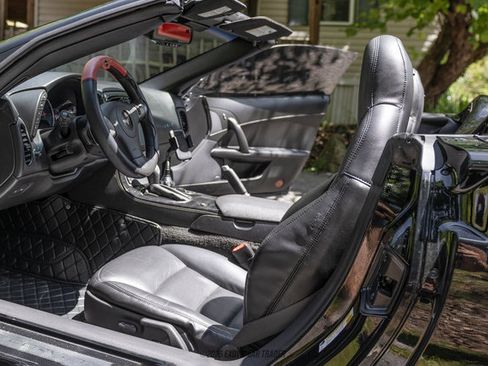 Used 2008 Chevrolet Corvette Convertible w/ Preferred Equipment Group RWD image 31