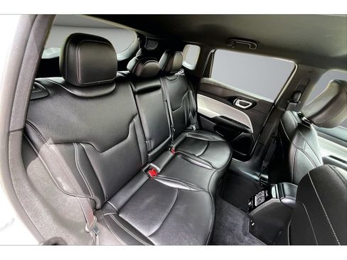 Certified 2026 Jeep Compass Limited AWD/4WD image 26