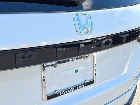 Certified 2025 Honda Pilot Elite image 35