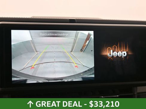 Used 2025 Jeep Wrangler Unlimited Sahara AWD/4WD image 25