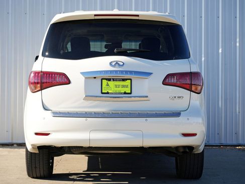 Used 2017 INFINITI QX80 4WD w/ Driver Assistance Package image 9