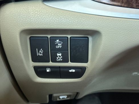 Used 2020 Acura TLX FWD image 30