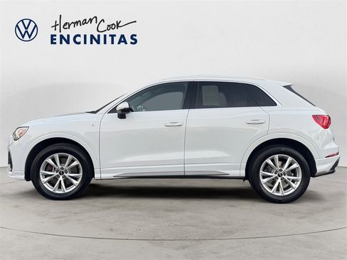 Used 2022 Audi Q3 2.0T Premium Plus image 2