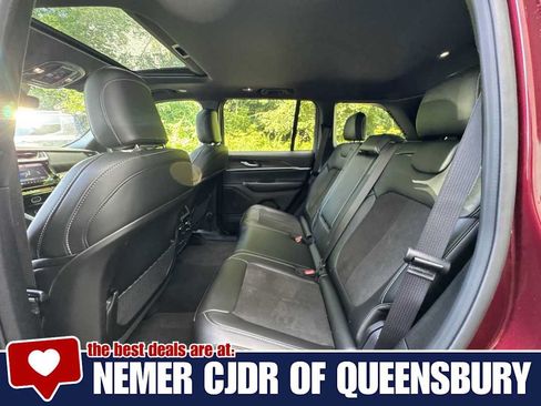 Used 2026 Jeep Grand Cherokee Altitude AWD/4WD image 23